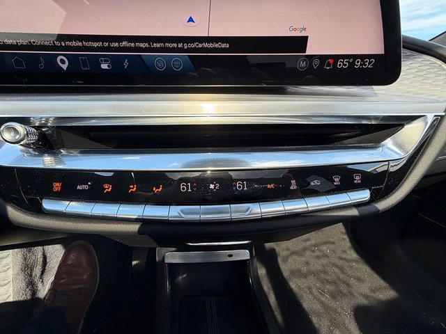 Used 2024 Cadillac Lyriq Luxury w/ LPO, Floor Liner Package AWD/4WD image 39