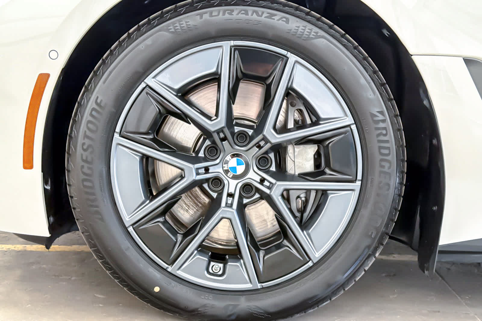 Used 2025 BMW i4 xDrive40i w/ Premium Package AWD/4WD image 26
