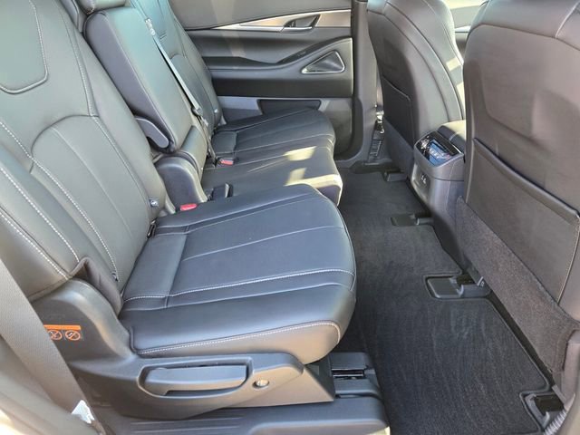 Certified 2025 INFINITI QX60 Luxe w/ Black Edition image 20