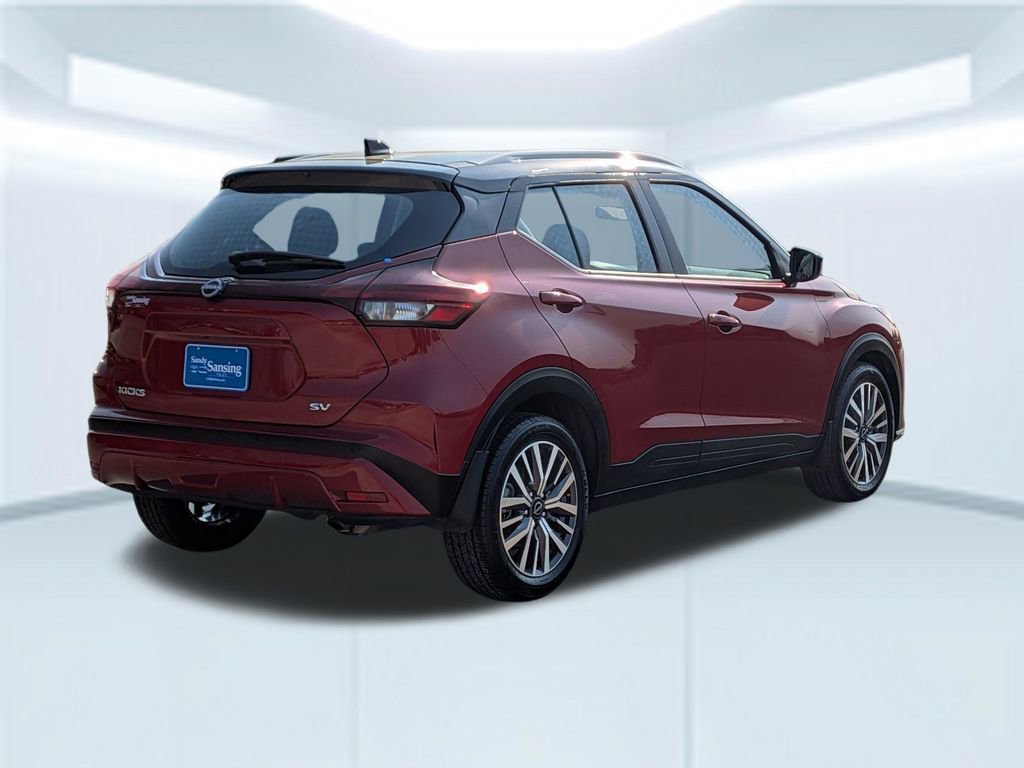 Used 2023 Nissan Kicks SV FWD image 6