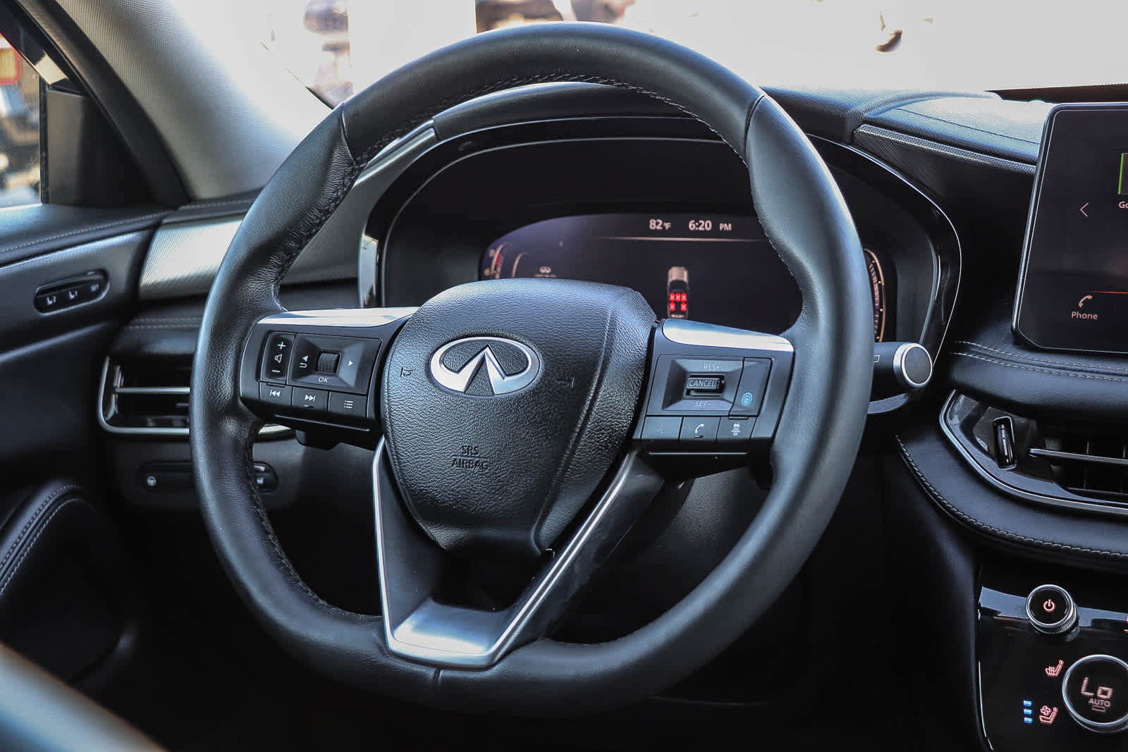 Used 2023 INFINITI QX60 Luxe w/ Cargo Package AWD/4WD image 15