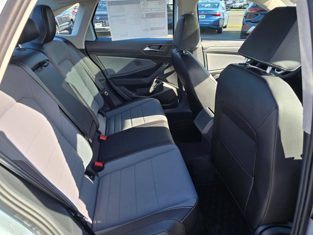 New 2026 Volkswagen Jetta SE image 39