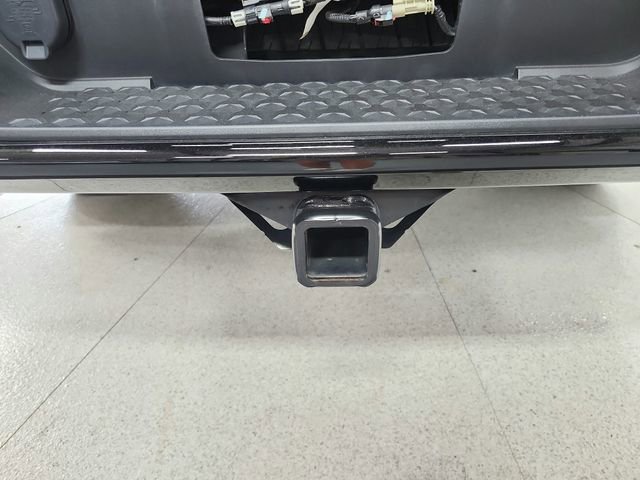 Used 2025 Chevrolet Colorado Z71 w/ Technology Package AWD/4WD image 49