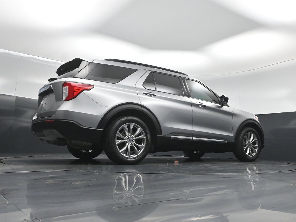 Used 2021 Ford Explorer XLT w/ Equipment Group 202A RWD image 43