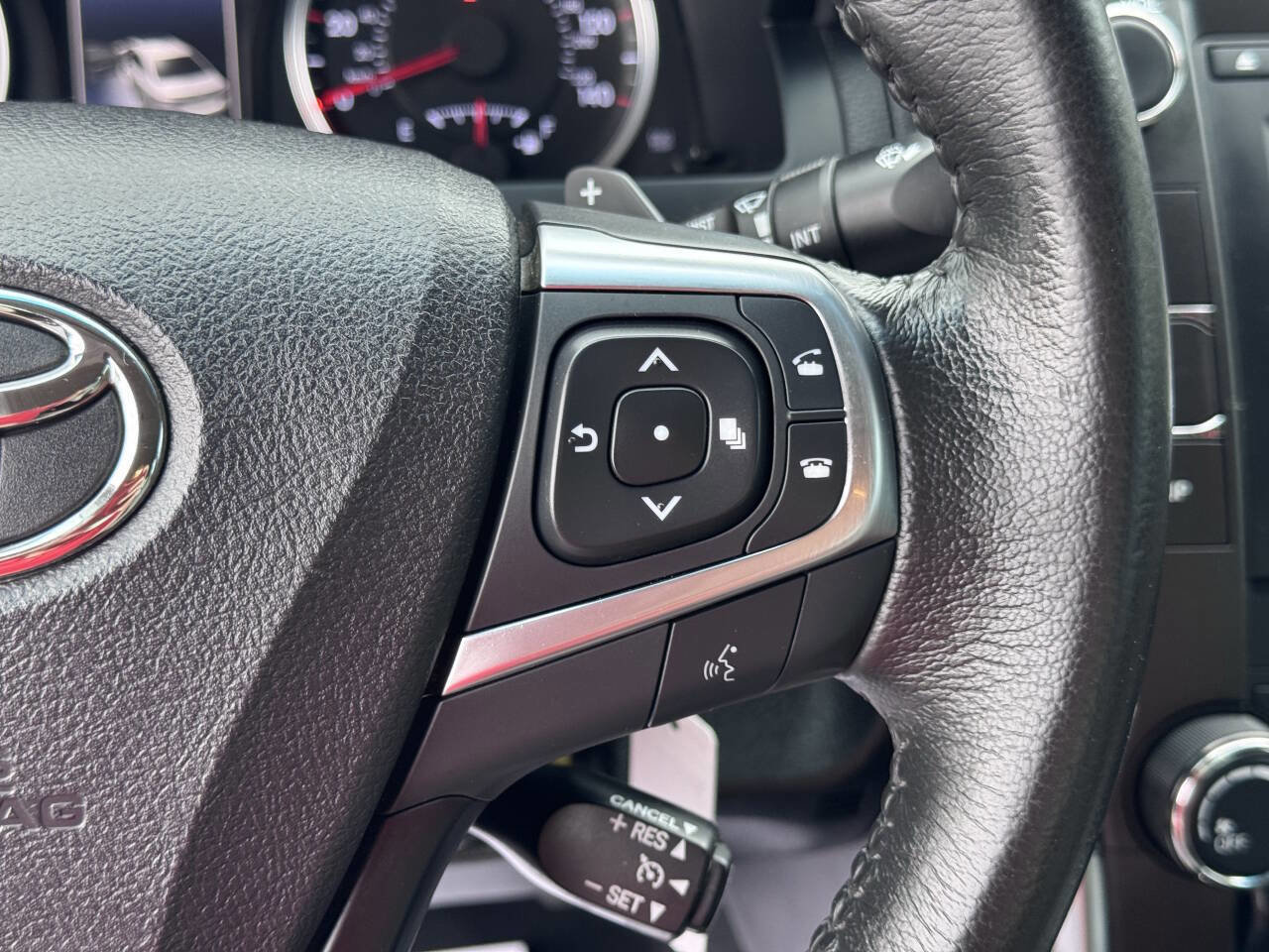 Used 2017 Toyota Camry SE image 20