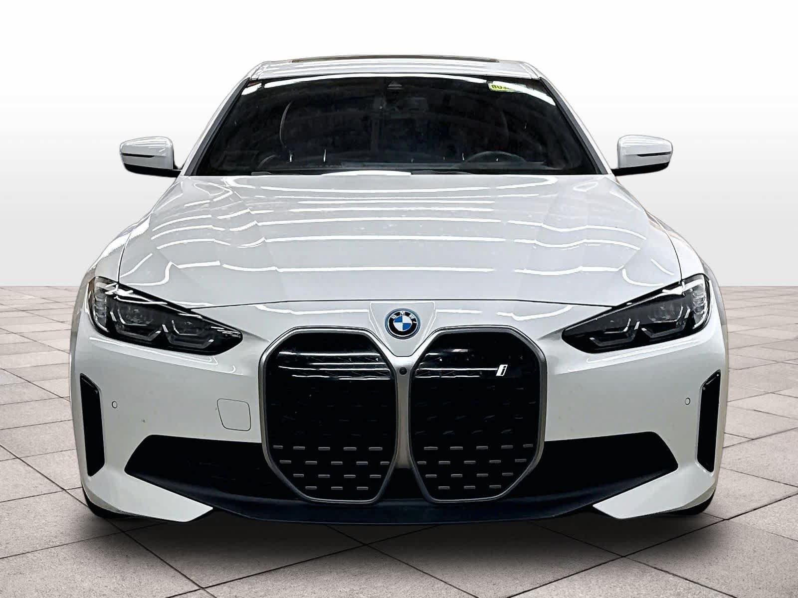 Used 2024 BMW i4 eDrive35 w/ Premium Package RWD image 3