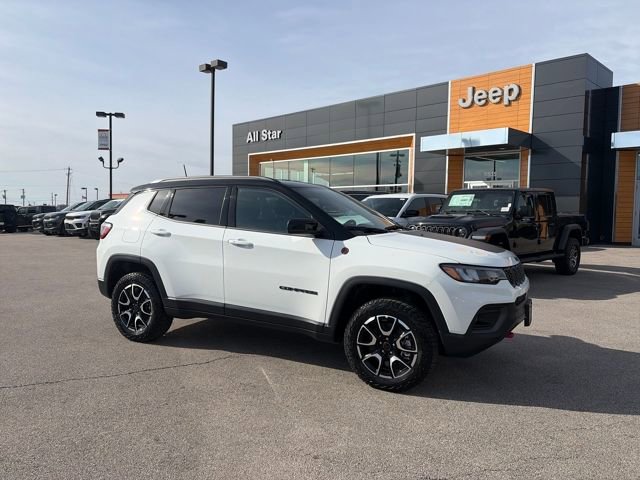 New 2026 Jeep Compass Trailhawk image 2