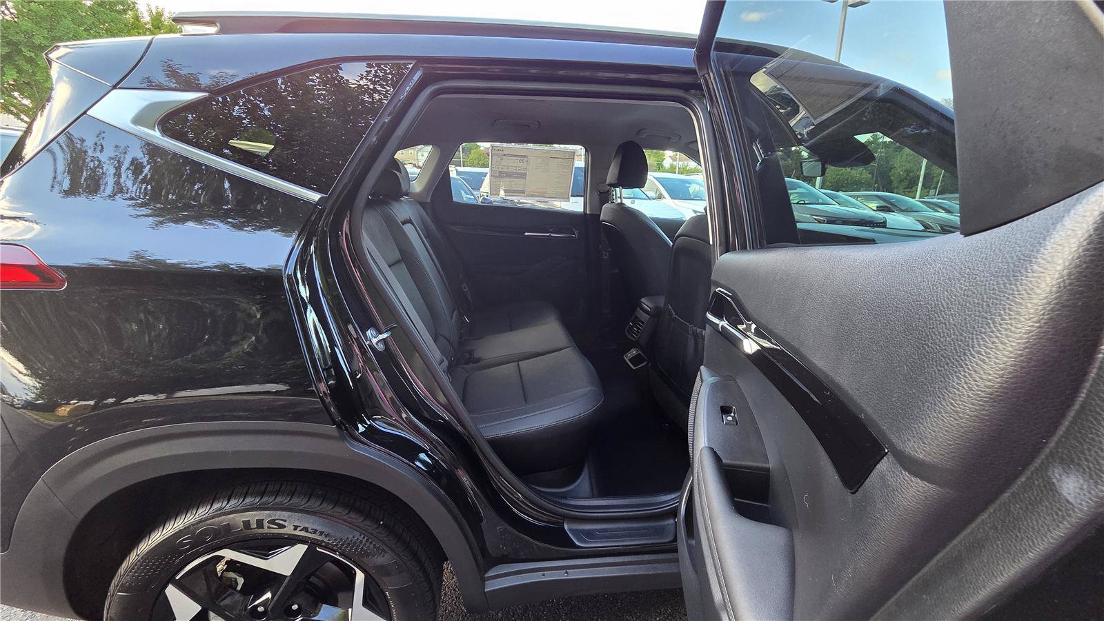 Certified 2026 Kia Seltos EX AWD/4WD image 36