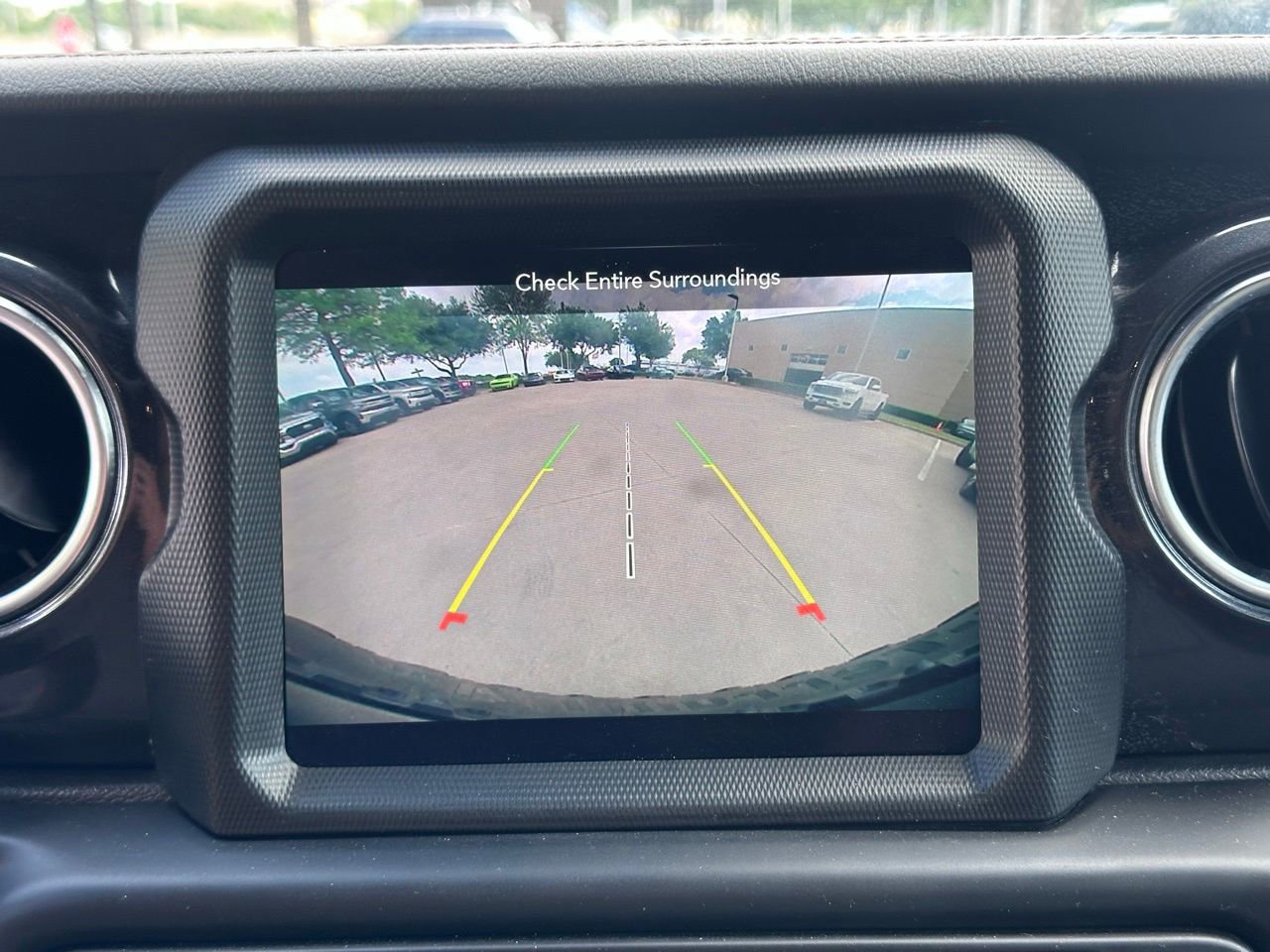 Used 2023 Jeep Wrangler Unlimited Rubicon 392 w/ Trailer Tow Package AWD/4WD image 35