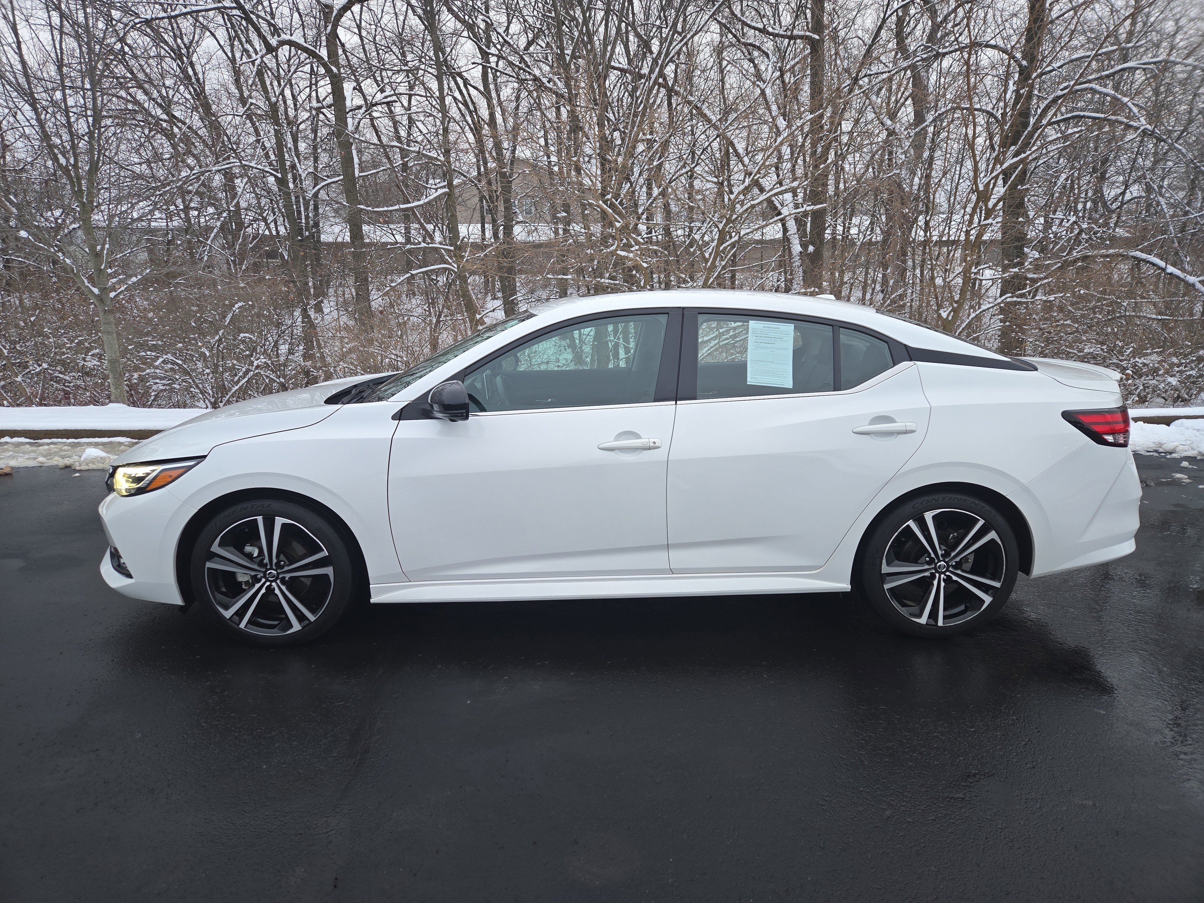 Used 2021 Nissan Sentra SR w/ SR Premium Package image 5