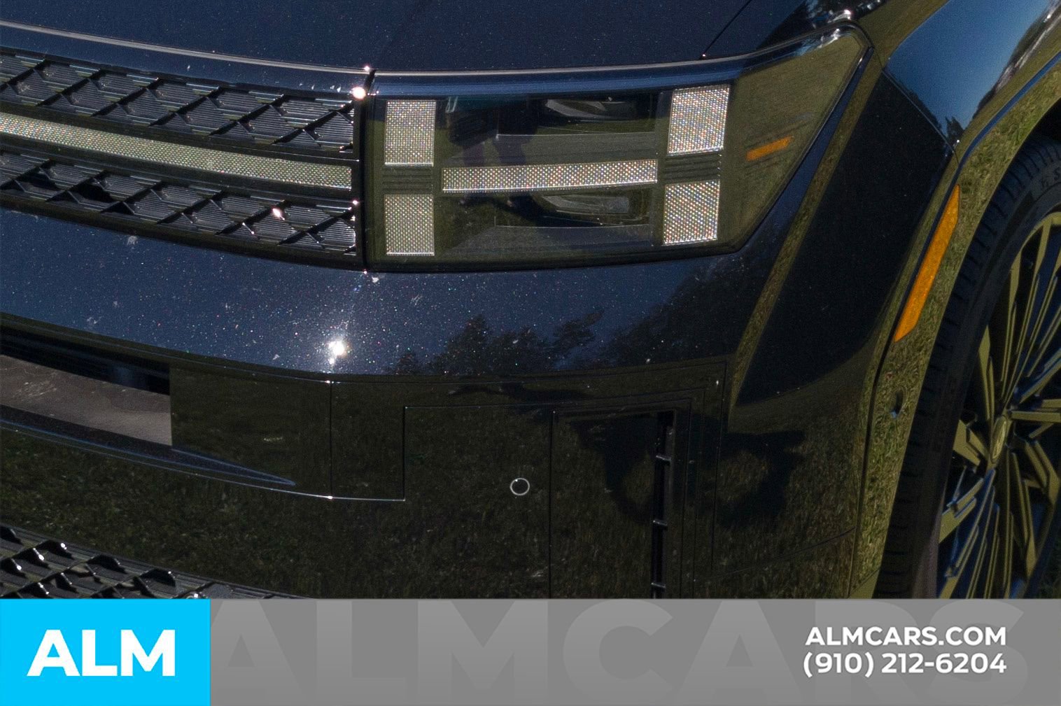 Used 2025 Hyundai Santa Fe Calligraphy image 13