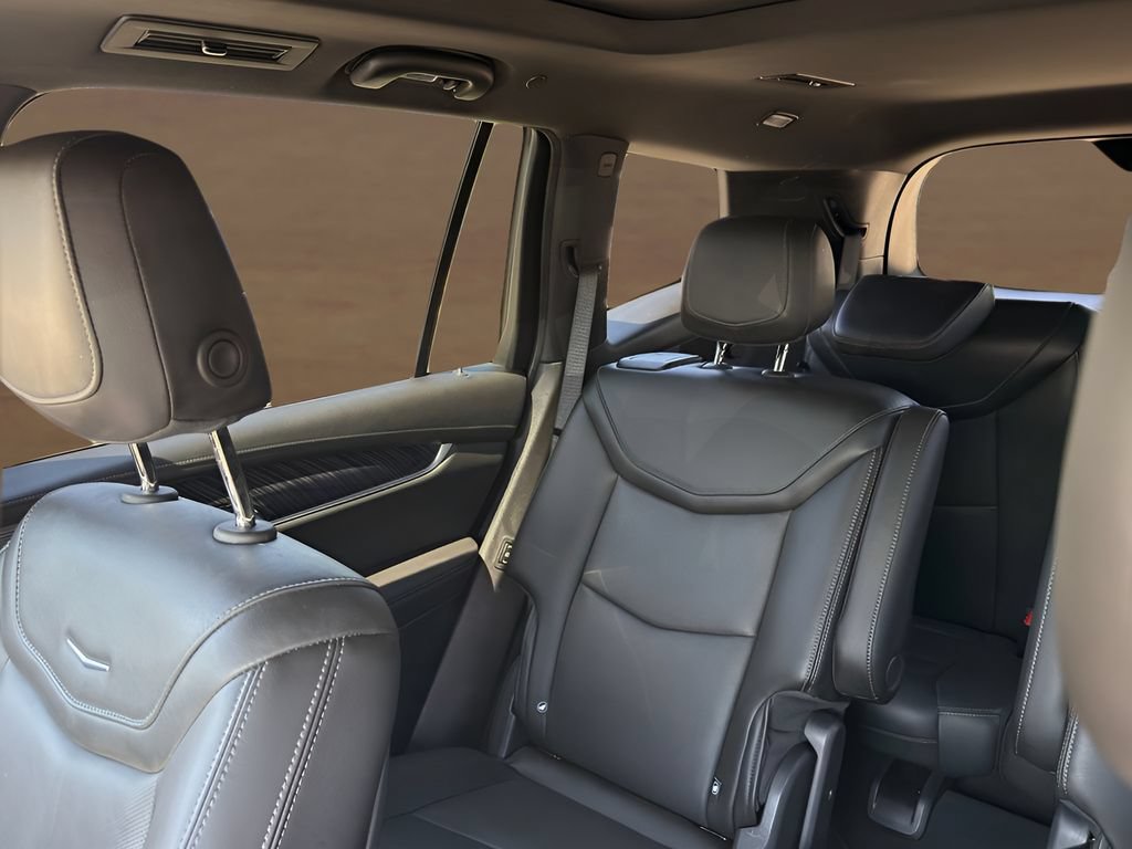 Certified 2025 Cadillac XT6 Premium Luxury FWD image 10