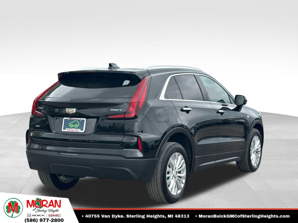 Certified 2024 Cadillac XT4 Luxury w/ Cold Weather Package AWD/4WD image 4