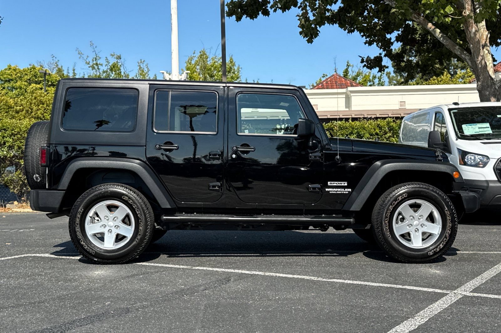 Used 2014 Jeep Wrangler Unlimited Sport w/ Quick Order Package 24S AWD/4WD image 3