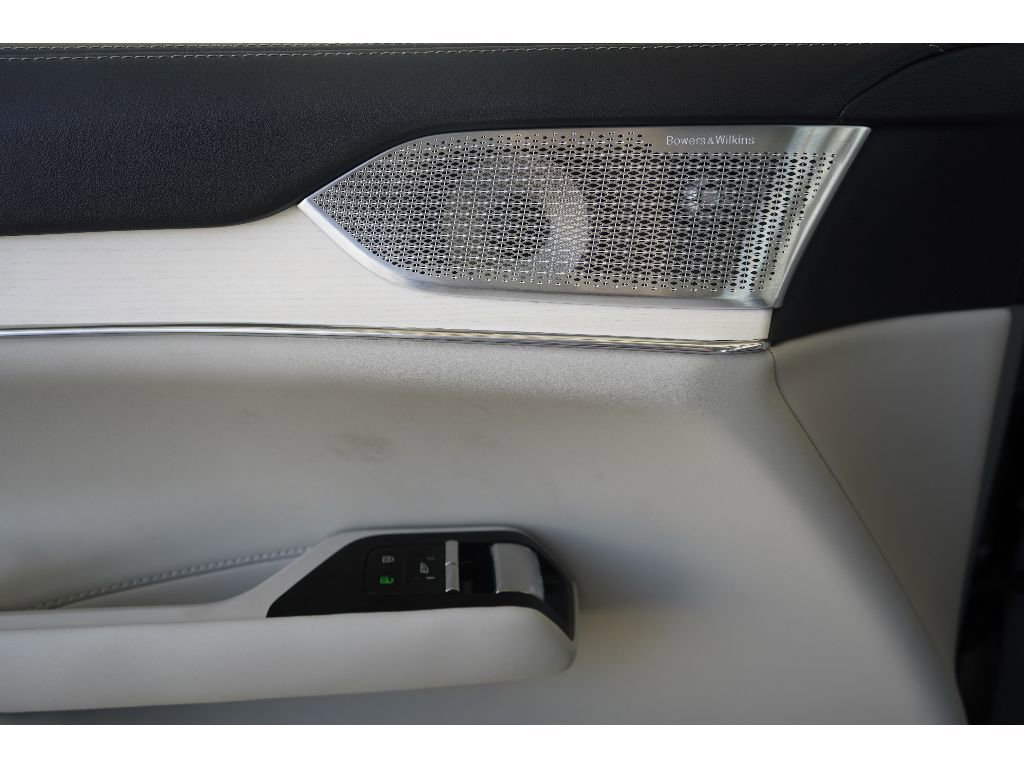 New 2025 Volvo EX90 Ultra image 10