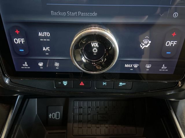 New 2025 Ford F150 Lightning Platinum image 21