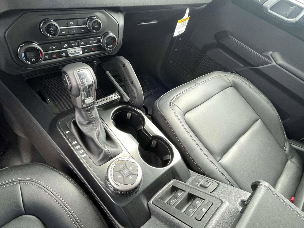 New 2025 Ford Bronco Badlands AWD/4WD image 28