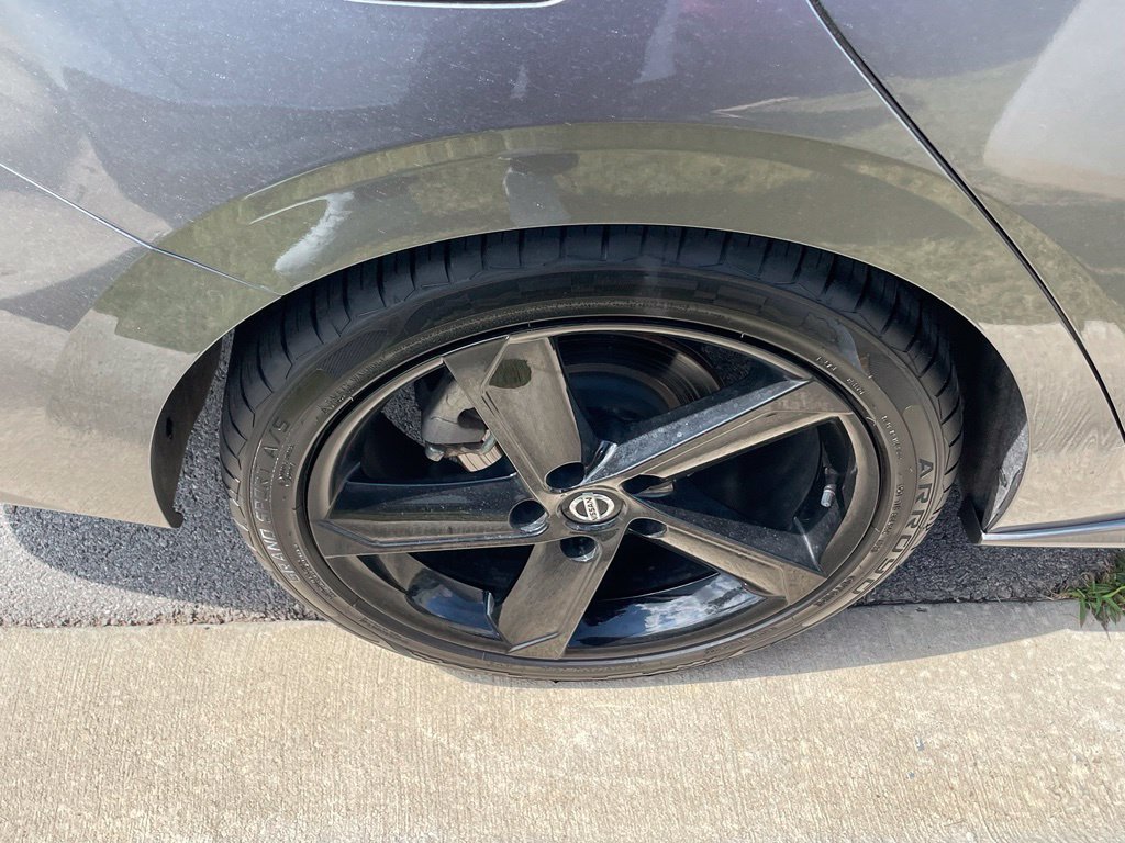 Used 2022 Nissan Sentra SR w/ Midnight Edition FWD image 9