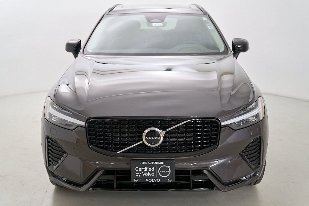 Certified 2025 Volvo XC60 B5 Plus AWD/4WD image 5