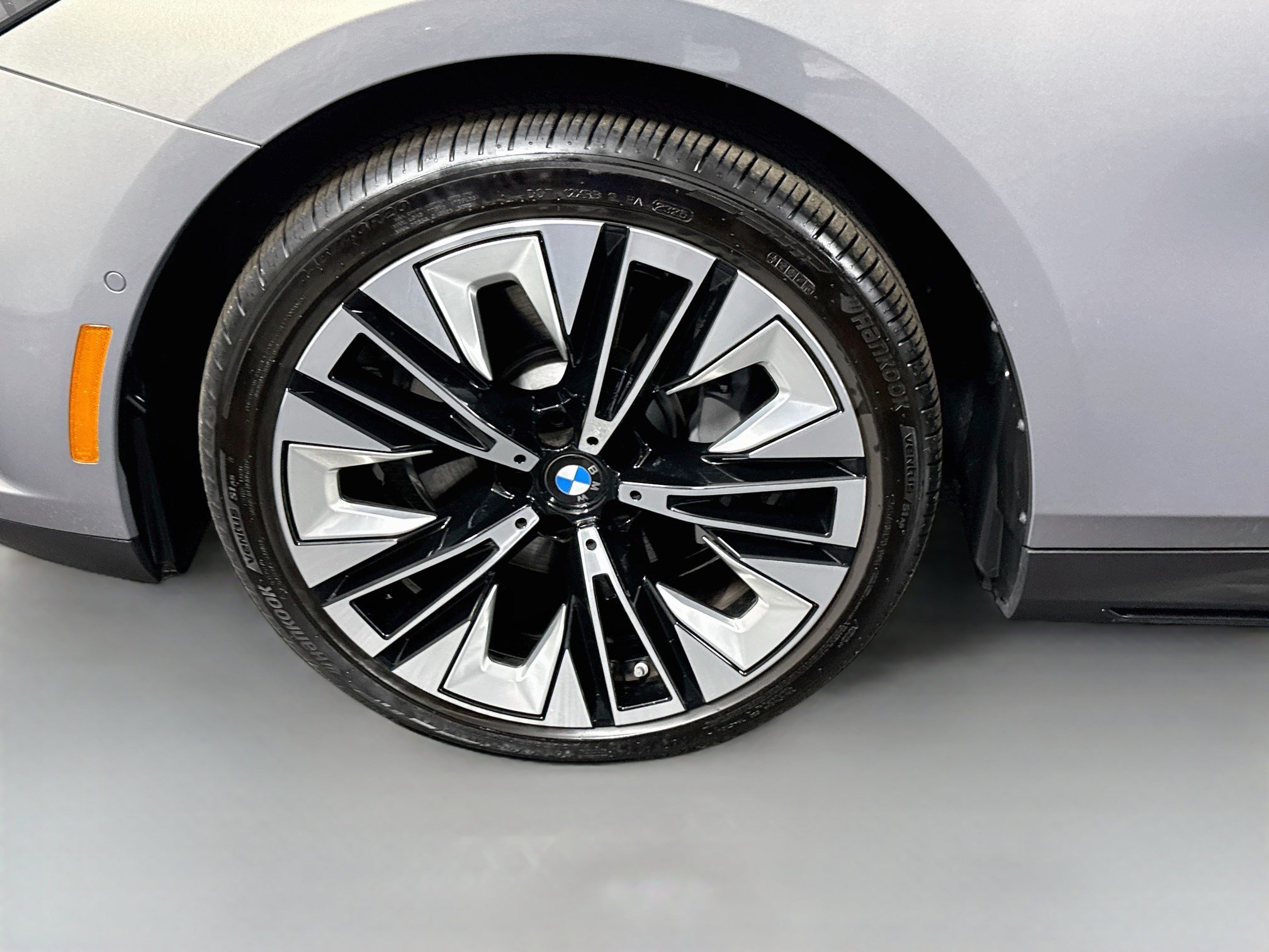 Used 2026 BMW 530i RWD image 38