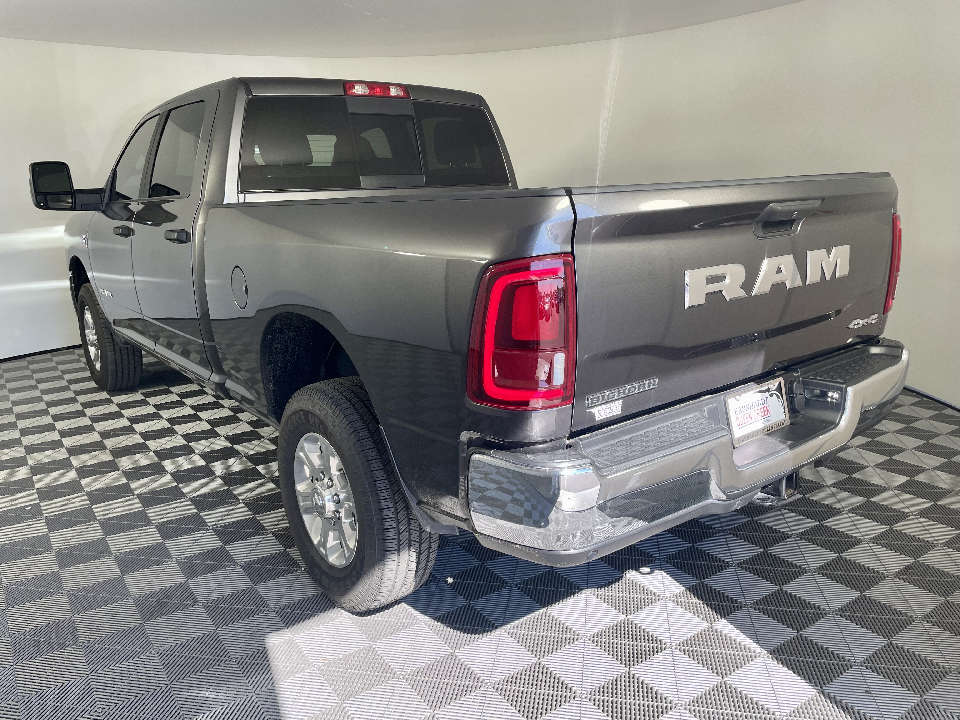 Used 2025 RAM 2500 Big Horn AWD/4WD image 3