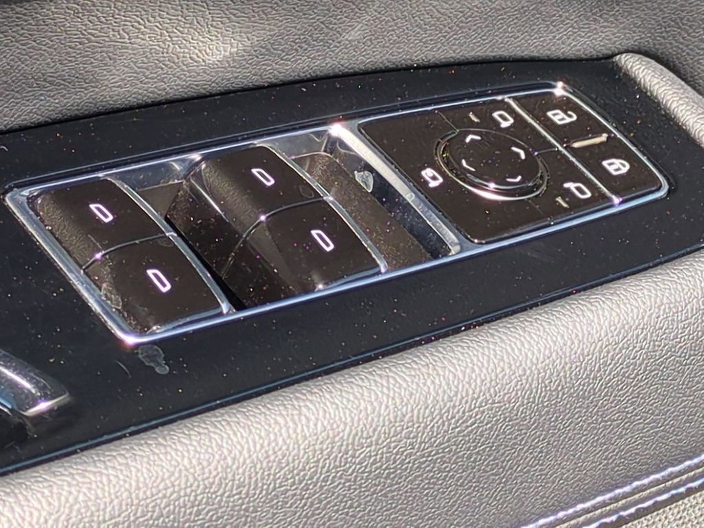 Certified 2025 Cadillac Escalade IQ Luxury 1 AWD/4WD image 26