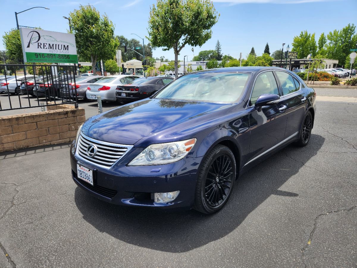 Used 2010 Lexus LS 460 RWD image 2
