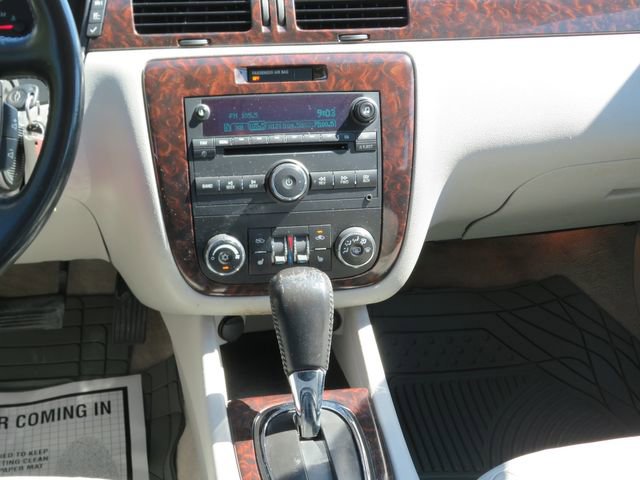 Used 2013 Chevrolet Impala LTZ image 25