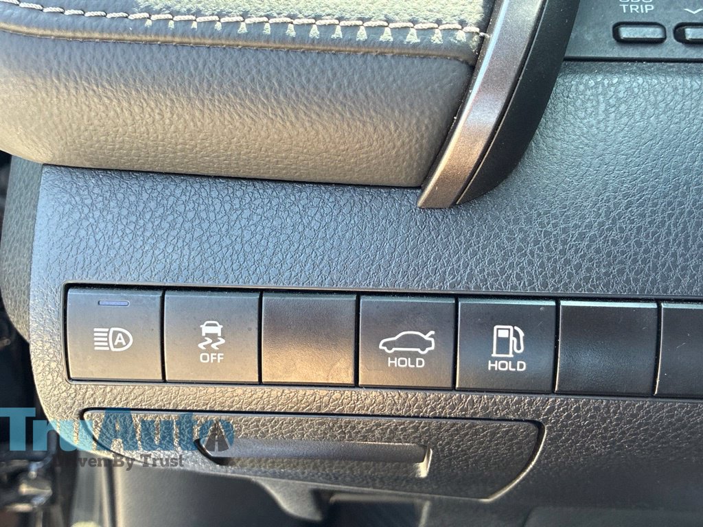 Used 2024 Toyota Camry SE FWD image 35