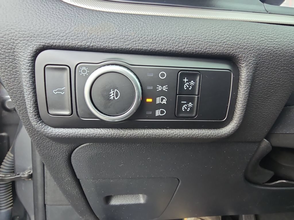 Used 2024 Ford Explorer XLT w/ Equipment Group 202A AWD/4WD image 27