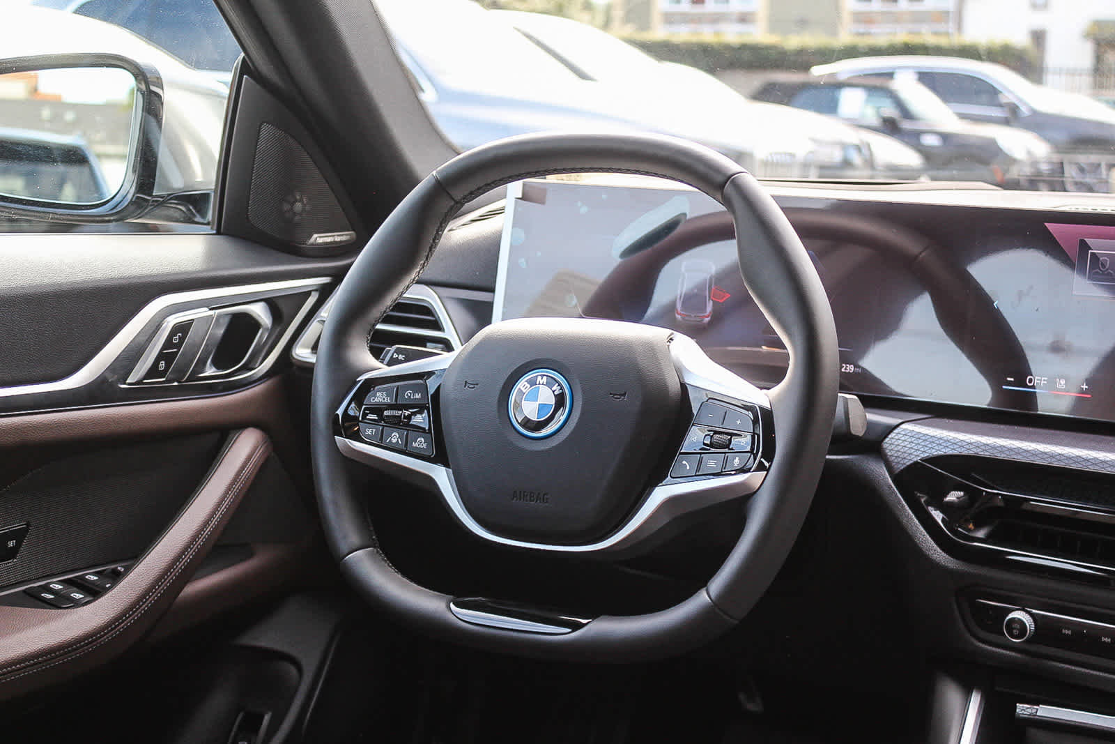 Used 2025 BMW i4 eDrive40 w/ Premium Package image 15