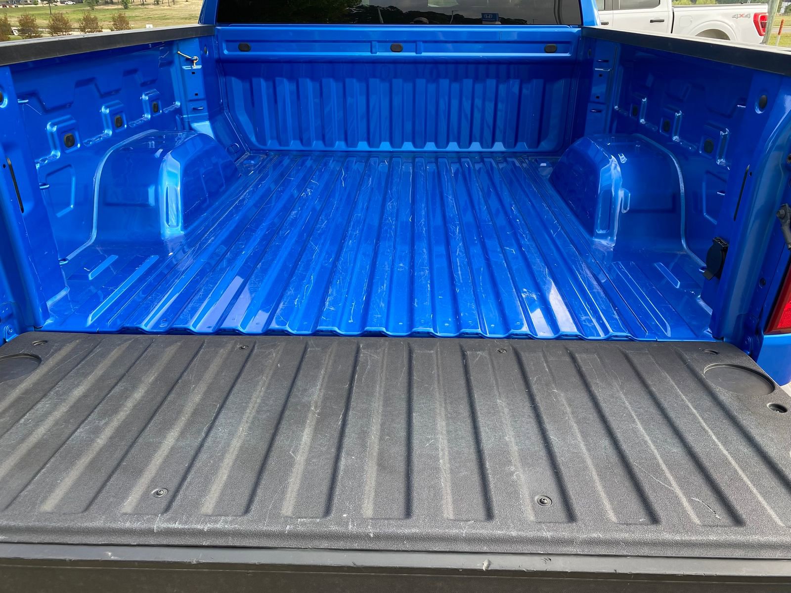 Used 2025 Chevrolet Silverado 1500 Custom w/ Turbomax Blackout Package AWD/4WD image 10
