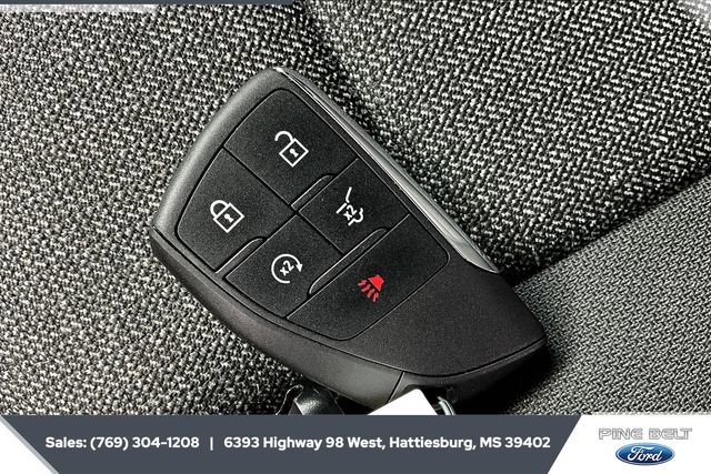 Used 2025 GMC Acadia Elevation image 9