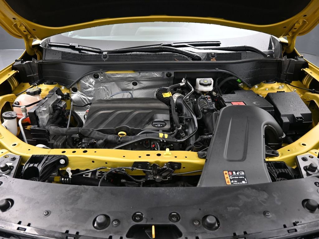 Used 2024 Chevrolet Trax RS w/ Sunroof Package FWD image 40