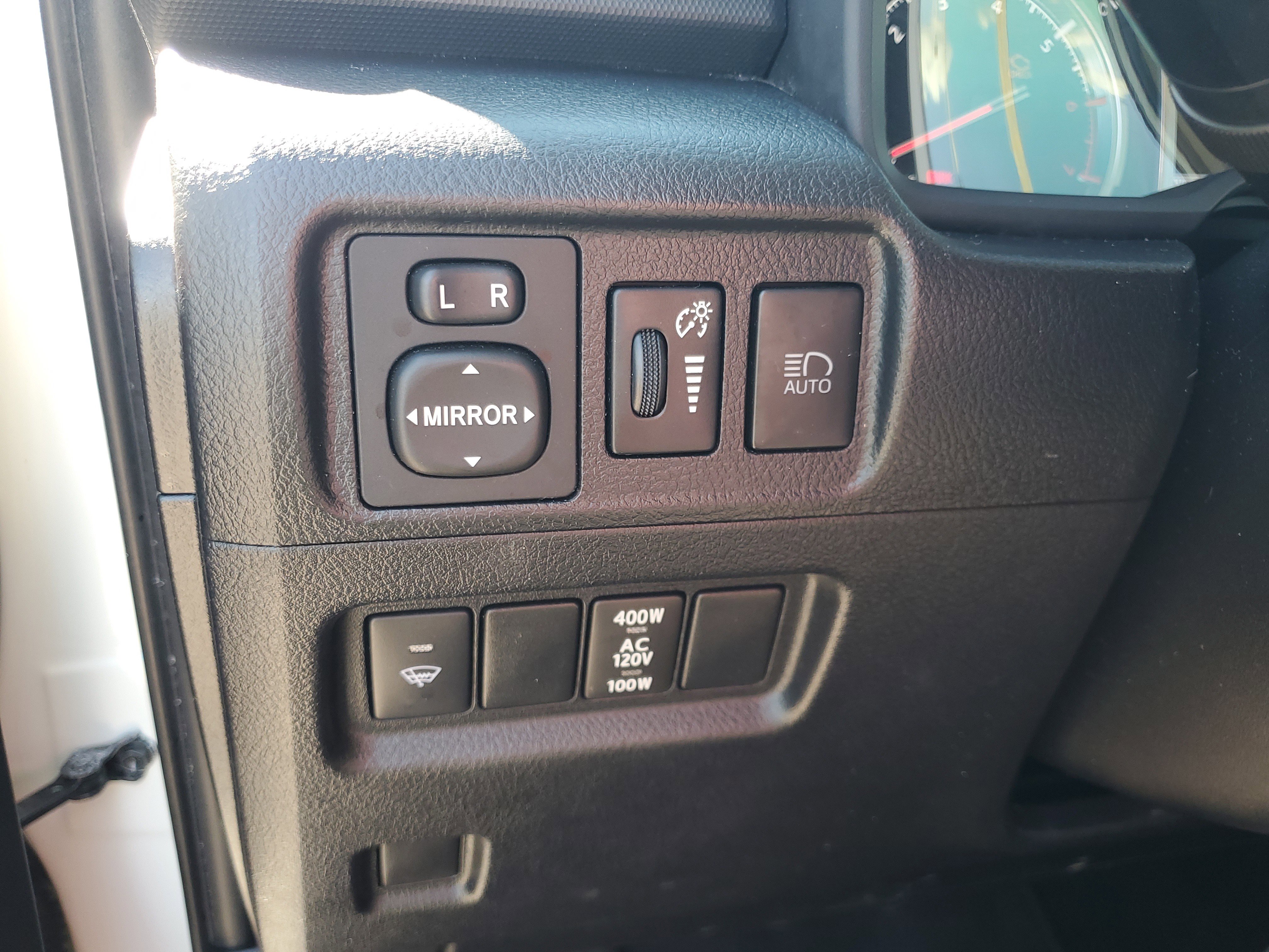 Used 2020 Toyota 4Runner 4WD image 22