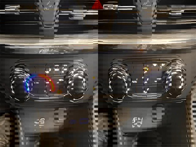 Certified 2025 Buick Encore GX Preferred image 22