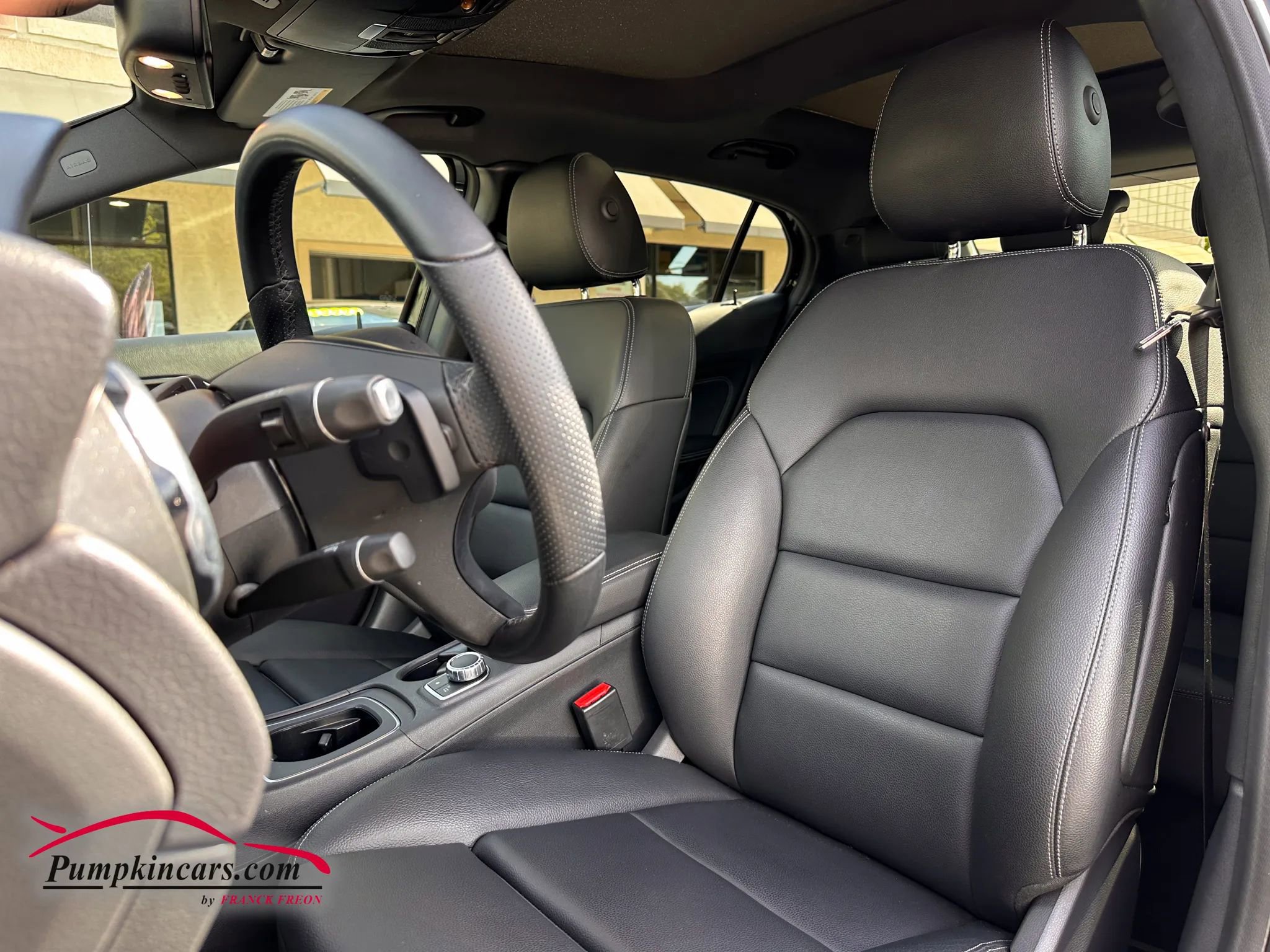 Used 2019 Mercedes-Benz GLA 250 4MATIC image 38