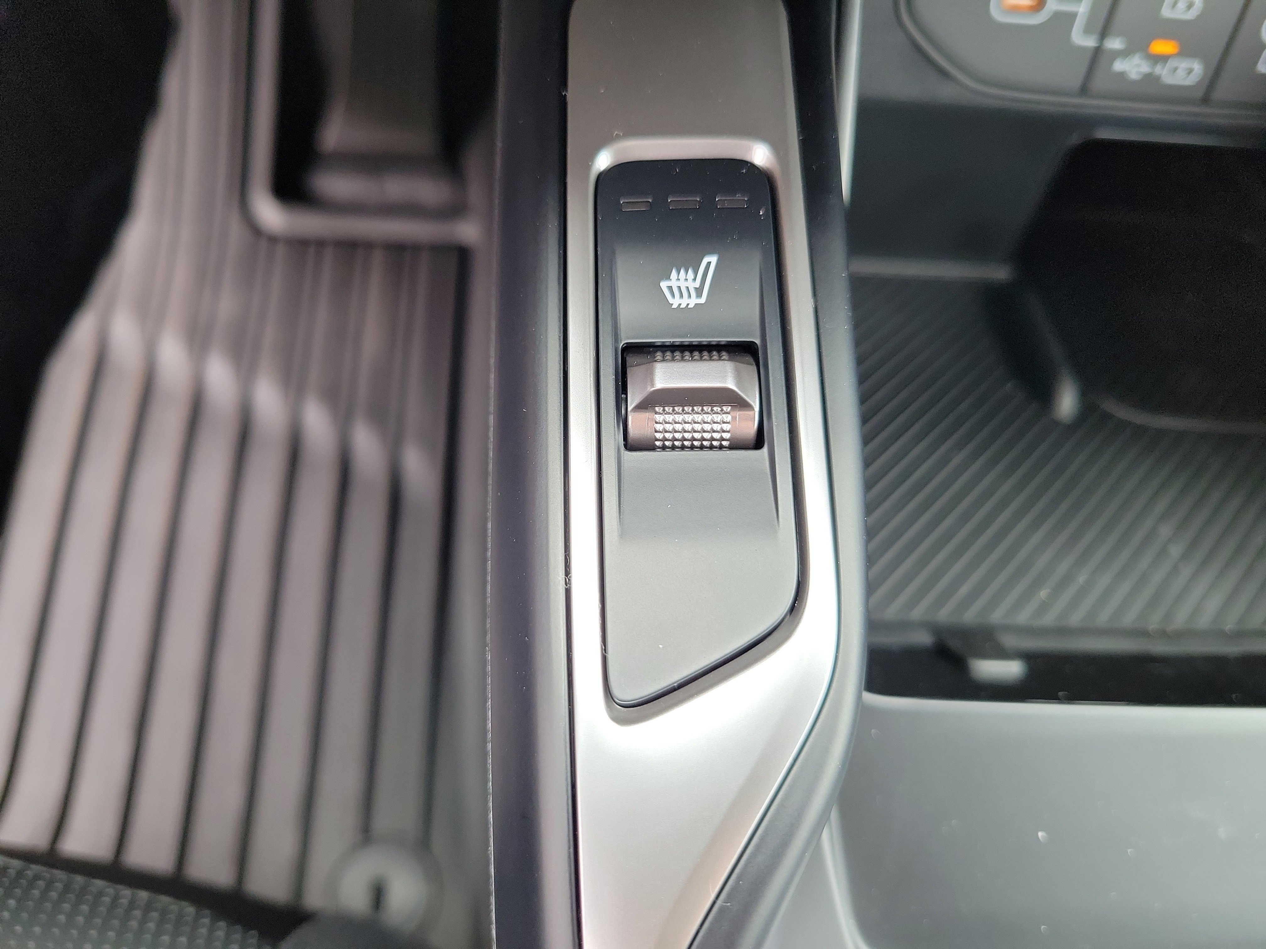 New 2026 Kia Sorento S image 12
