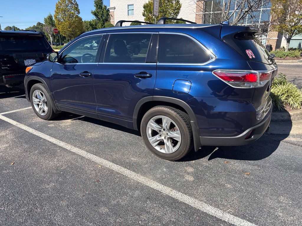 Used 2015 Toyota Highlander Limited AWD/4WD image 3
