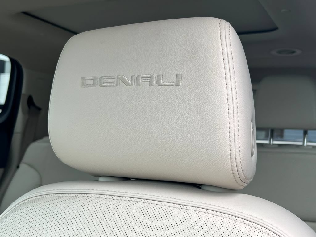 Used 2020 GMC Acadia Denali w/ LPO, Adventure Package AWD/4WD image 12