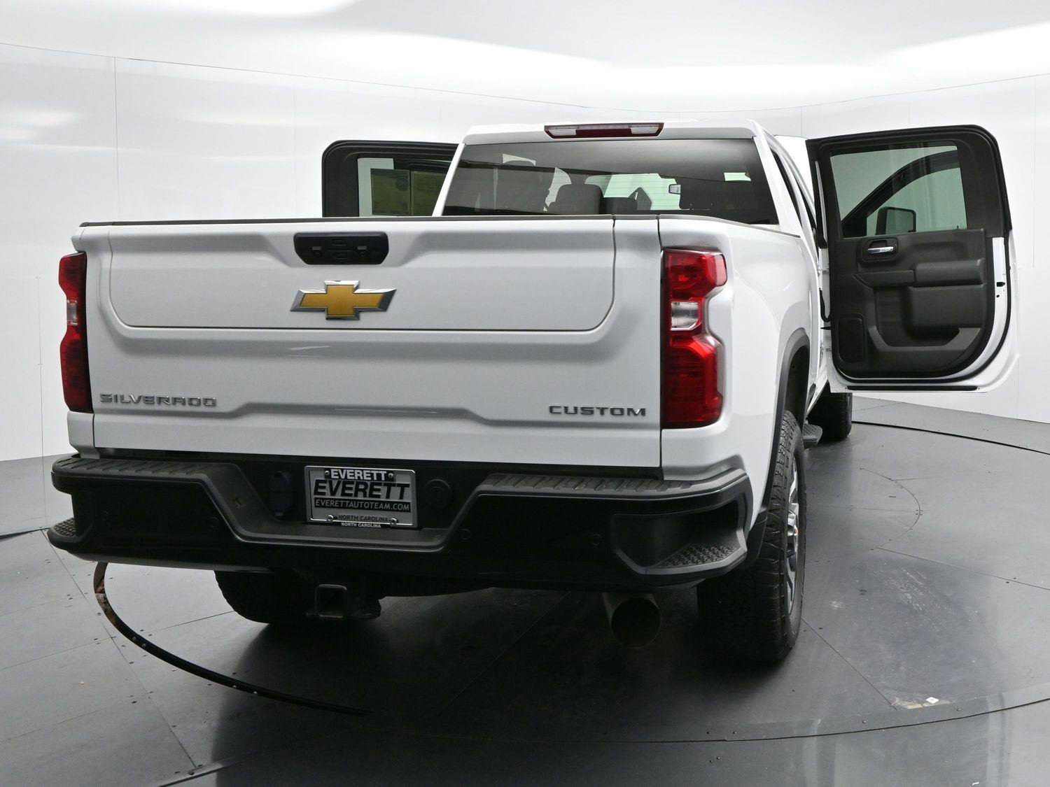 Used 2024 Chevrolet Silverado 2500 Custom w/ Custom Value Package image 39