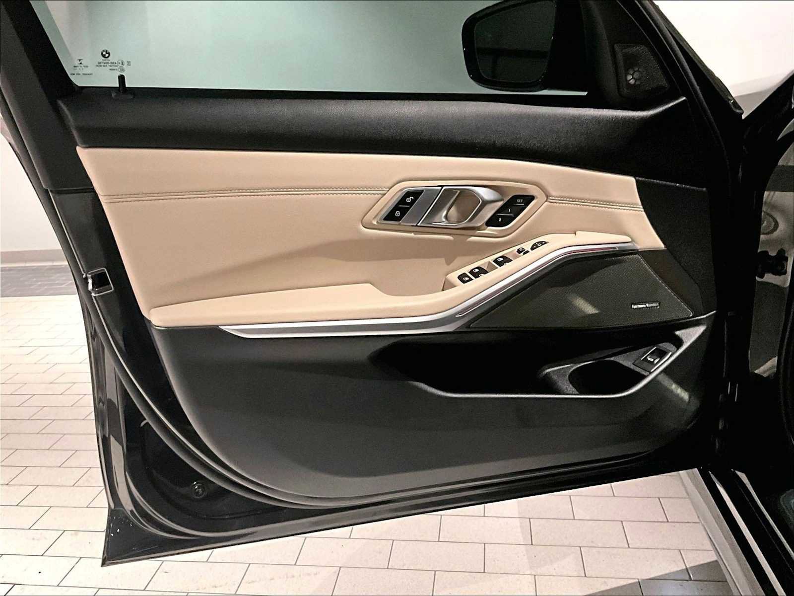 Used 2023 BMW M340i w/ Premium Package image 26