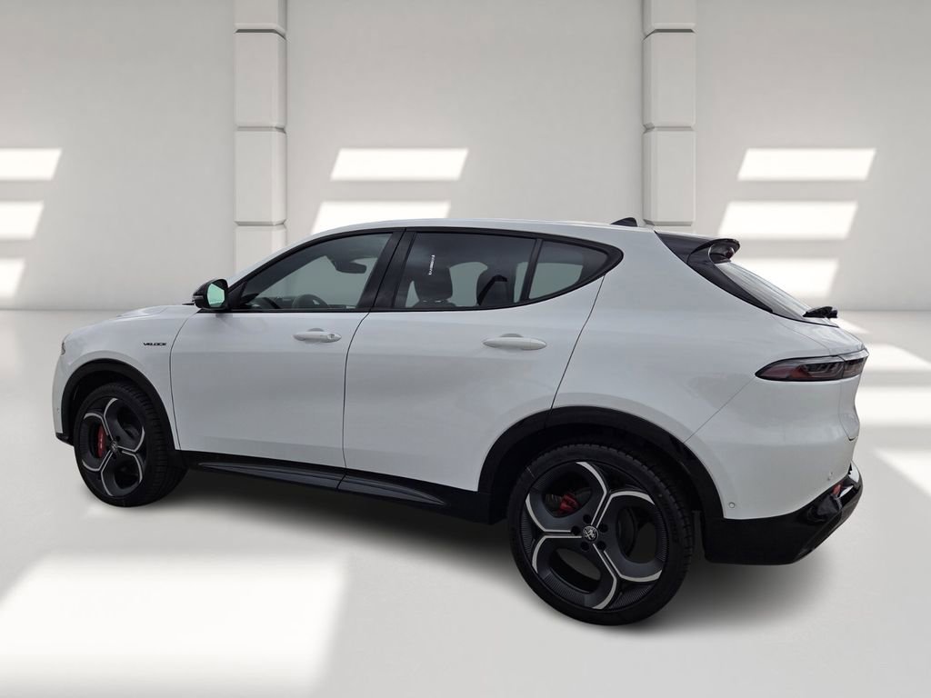 New 2026 Alfa Romeo Tonale w/ Quick Order Package 23H Volce AWD/4WD image 5