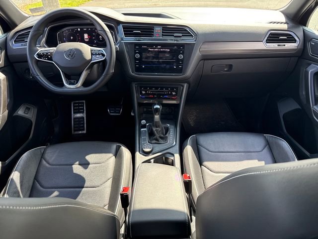 Used 2022 Volkswagen Tiguan SEL R-Line AWD/4WD image 18