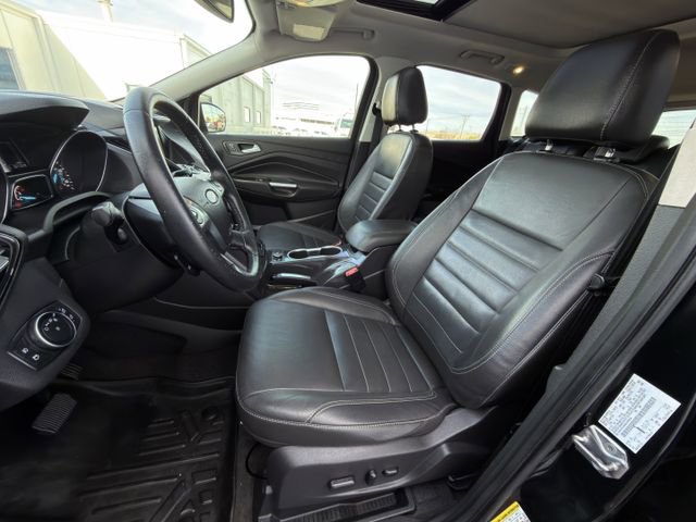 Used 2016 Ford Escape Titanium image 23