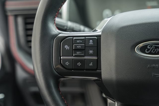 Used 2024 Ford Expedition Limited AWD/4WD image 42
