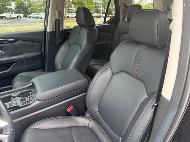 Used 2025 Honda Pilot EX-L image 25