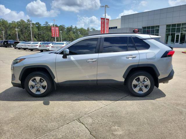 Certified 2022 Toyota RAV4 XLE w/ Convenience Package FWD image 2
