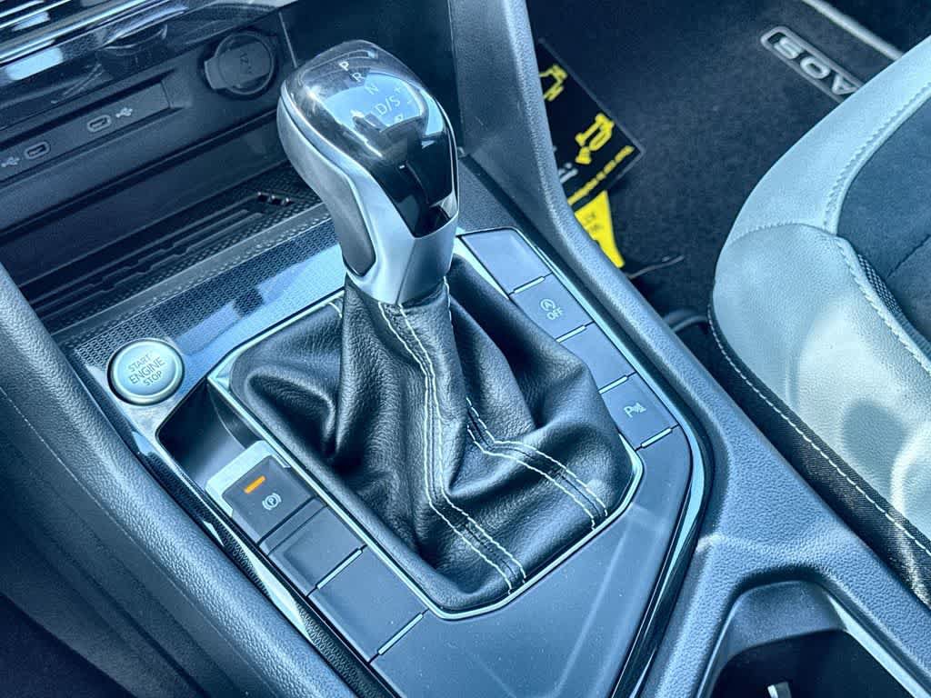 New 2026 Volkswagen Taos SE FWD image 21