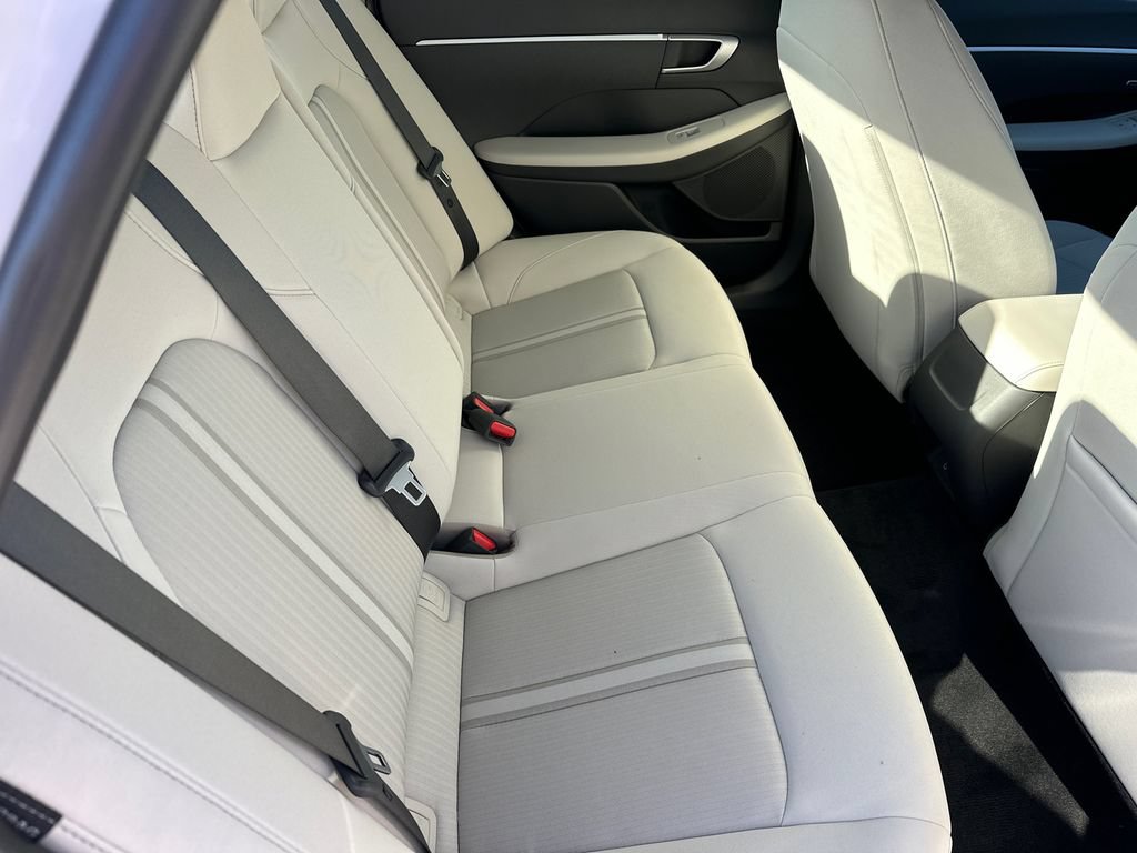 New 2025 Hyundai Sonata SE FWD image 16